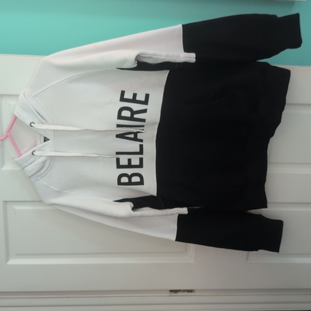 BELAIRE Hoodie Medium